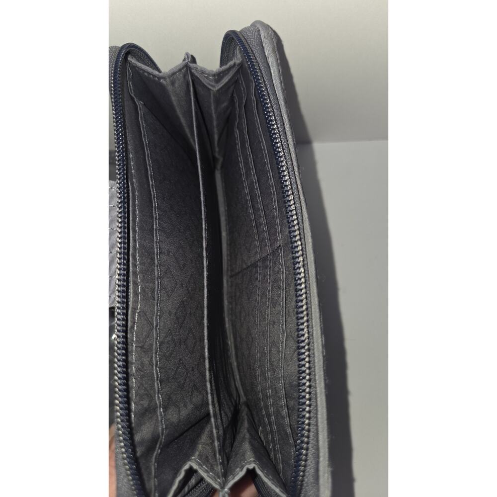 Vera Bradley Gray Solid Zip-Around Wallet Wrist Strap ID Window Coin Pocket - Picture 5 of 14